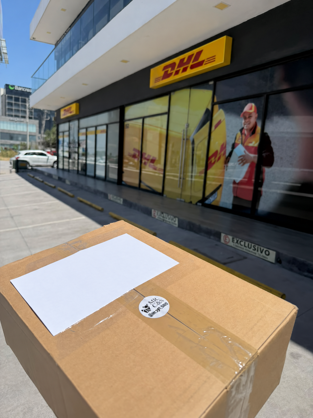 Paquete MR C&S en DHL